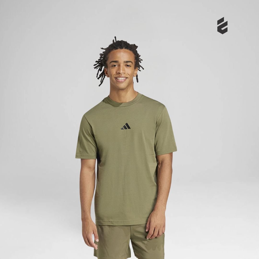 M Adidas essentials
